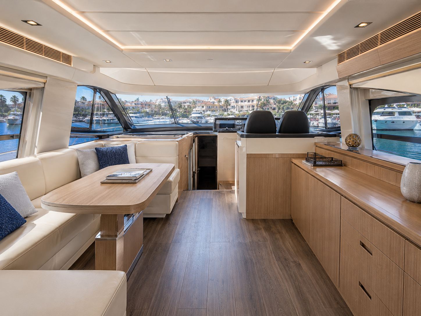 Marevia 42 Flybridge Special Edition - Bild 4